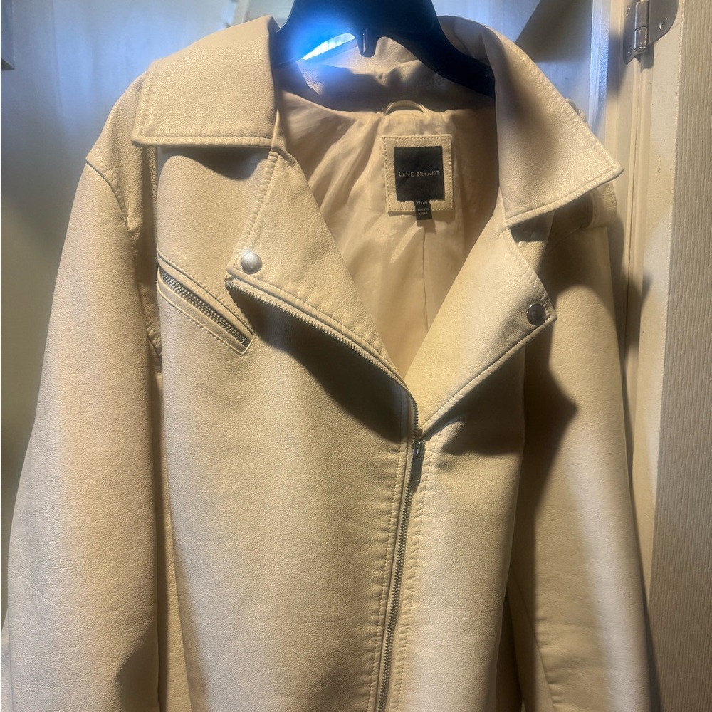 Lane Bryant Cream Faux Leather Moto-Style Jacket Size 22/24